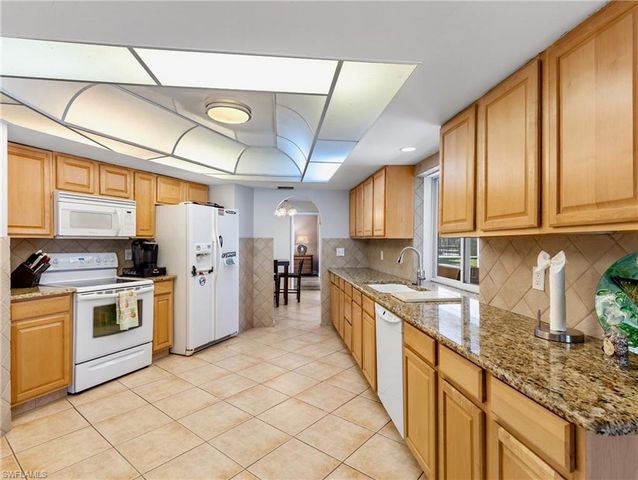 7018 Overlook DR, Fort Myers, FL 33919