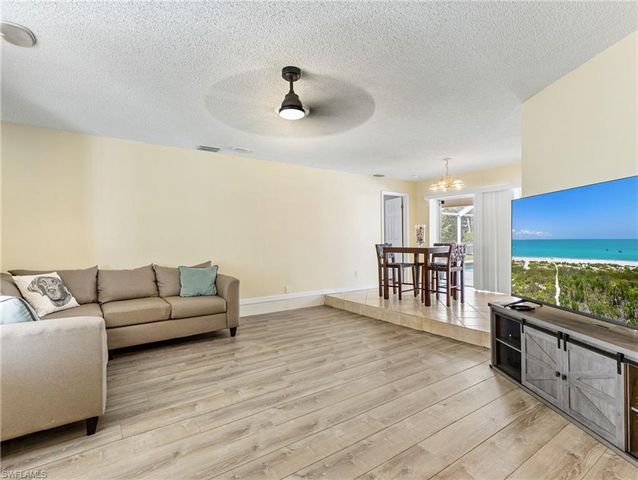 7018 Overlook DR, Fort Myers, FL 33919