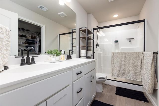 3016 NW 95TH Terrace, Kansas City, MO 64154