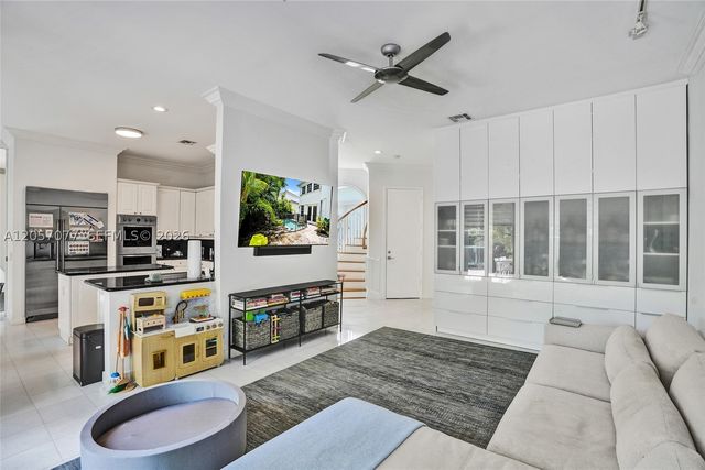 3690 NE 199th St 3690, Aventura, FL 33180