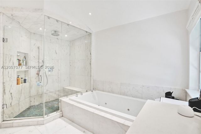3690 NE 199th St 3690, Aventura, FL 33180