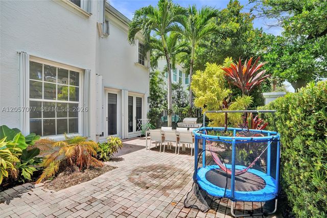3690 NE 199th St 3690, Aventura, FL 33180