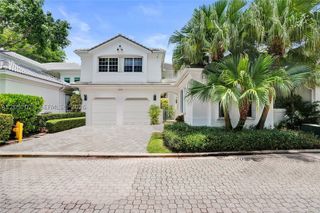 3690 NE 199th St 3690, Aventura, FL 33180