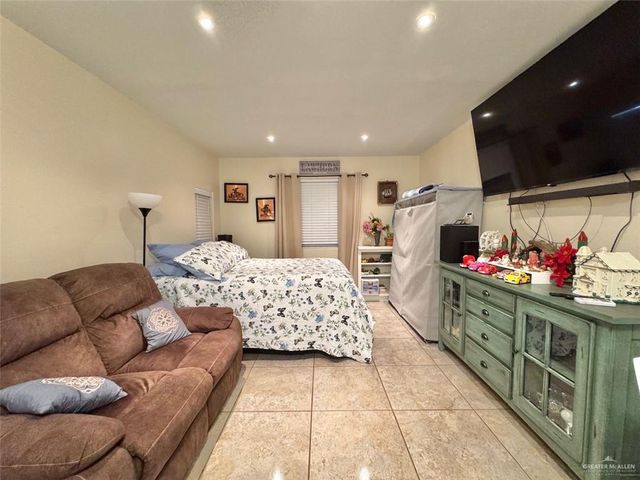 2407 E Bogey Drive, Mission, TX 78572