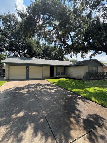 9006 Winding River Drive, Houston, TX 77088