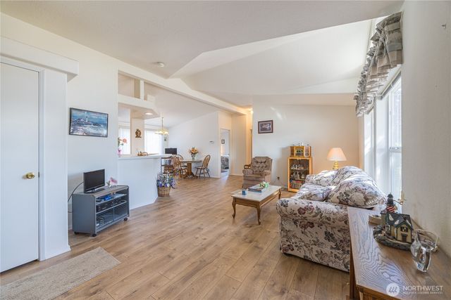 541 N 7th, Sequim, WA 98382