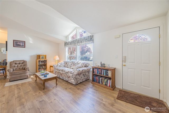 541 N 7th, Sequim, WA 98382