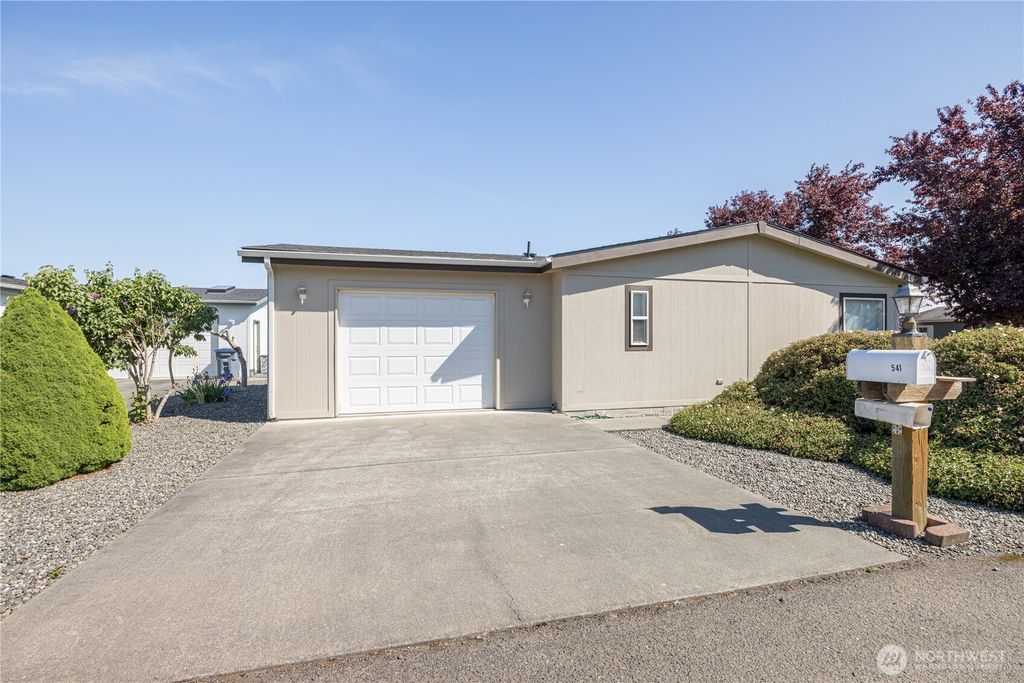 541 N 7th, Sequim, WA 98382