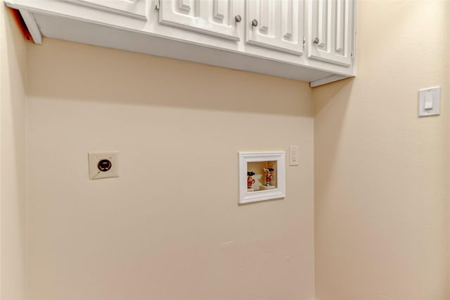 914 W Washington Street F, Sherman, TX 75092