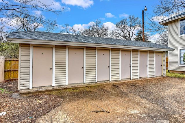 914 W Washington Street F, Sherman, TX 75092