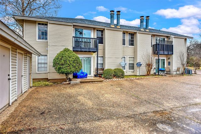 914 W Washington Street F, Sherman, TX 75092