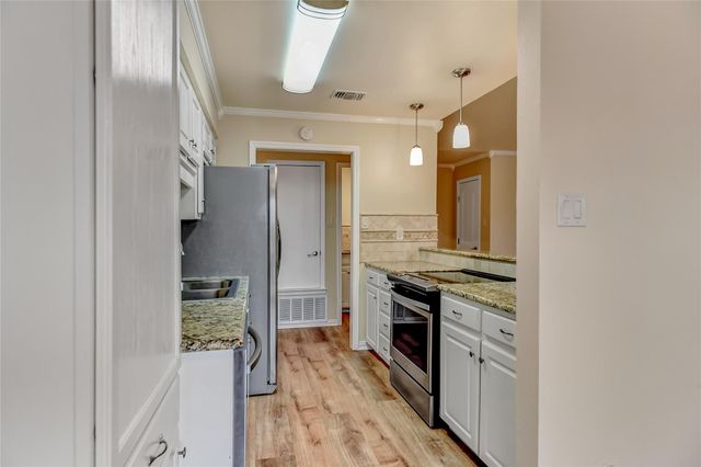 914 W Washington Street F, Sherman, TX 75092