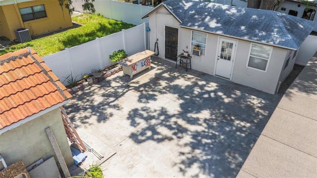 2112 W IDLEWILD AVENUE, Tampa, FL 33603