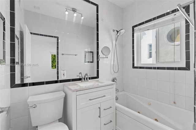 1925 Calais Drive 6, Miami Beach, FL 33141