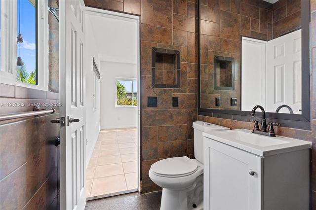 1925 Calais Drive 6, Miami Beach, FL 33141