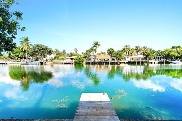 1925 Calais Drive 6, Miami Beach, FL 33141