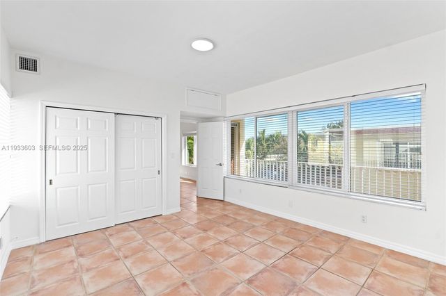 1925 Calais Drive 6, Miami Beach, FL 33141