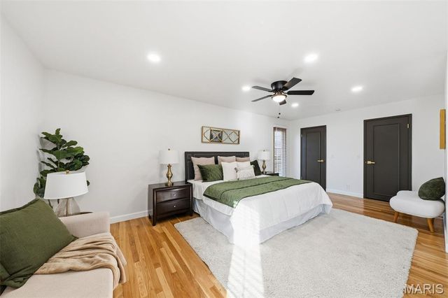 1323 Woodpath Drive, Florissant, MO 63031