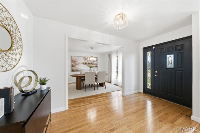 1323 Woodpath Drive, Florissant, MO 63031