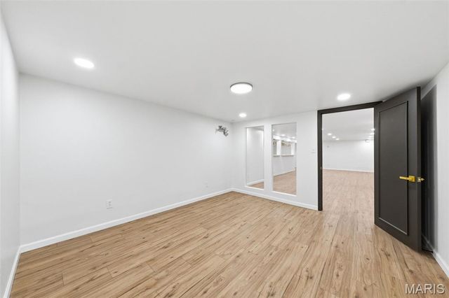 1323 Woodpath Drive, Florissant, MO 63031