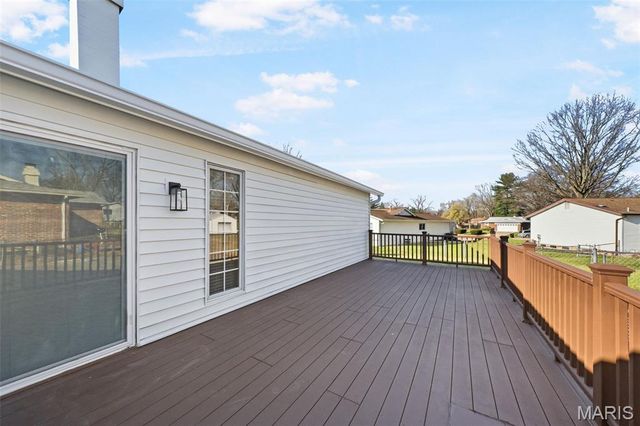 1323 Woodpath Drive, Florissant, MO 63031