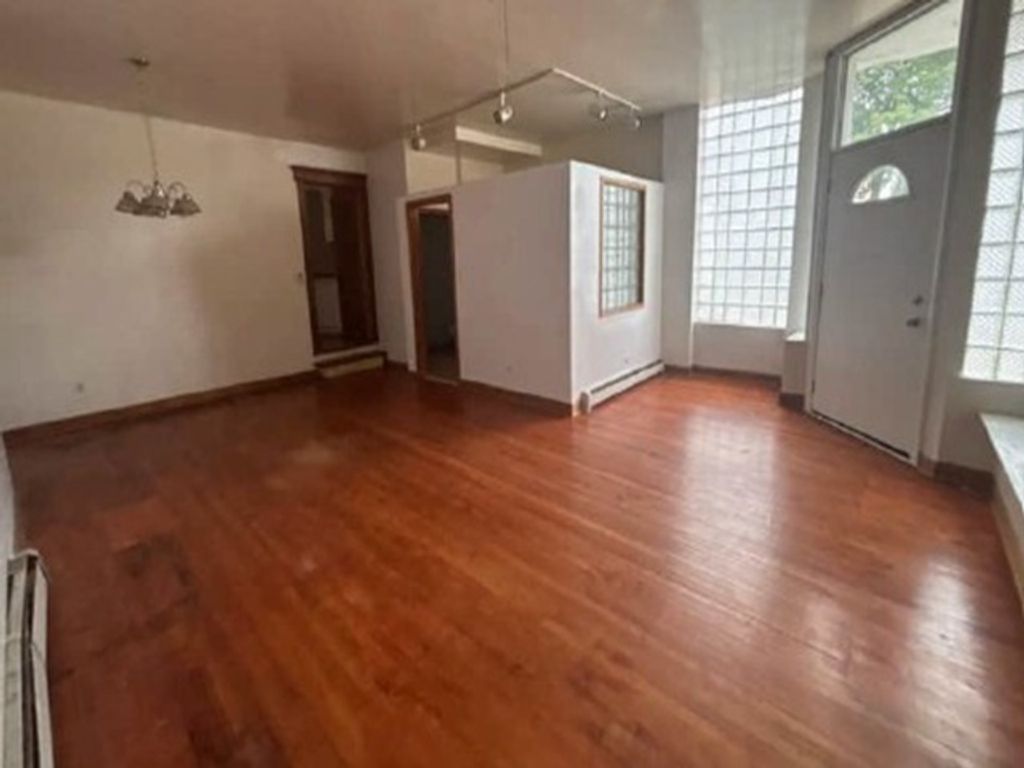 2500 Clarence Avenue, Berwyn, IL 60402 — photo 4