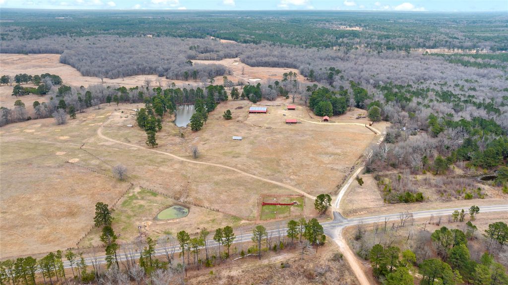 170 CR 2180, Clarksville, TX 75421