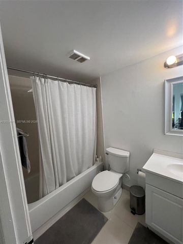 550 S Park Rd 14-8, Hollywood, FL 33021