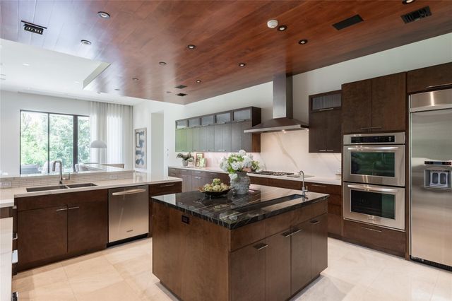 309 Glenwood Drive, Houston, TX 77007