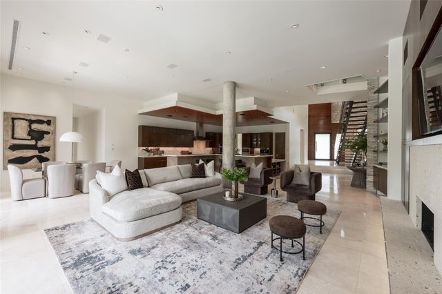 309 Glenwood Drive, Houston, TX 77007