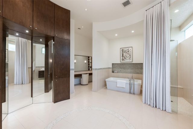 309 Glenwood Drive, Houston, TX 77007