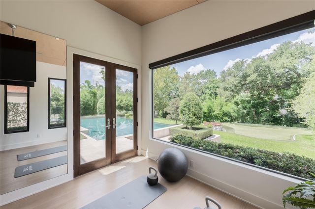 309 Glenwood Drive, Houston, TX 77007