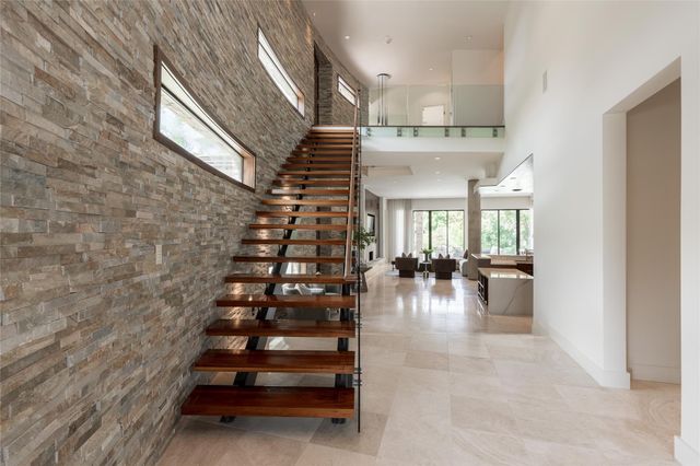 309 Glenwood Drive, Houston, TX 77007