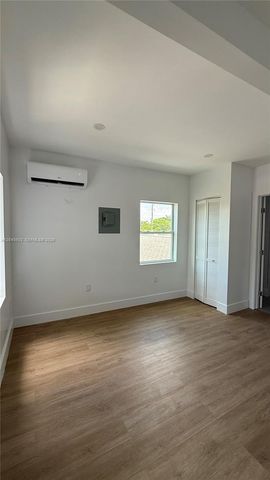 211 SW 10th Avenue 4, Miami, FL 33130