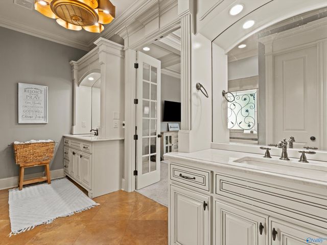 203 Coach Lamp Drive, Madison, AL 35758