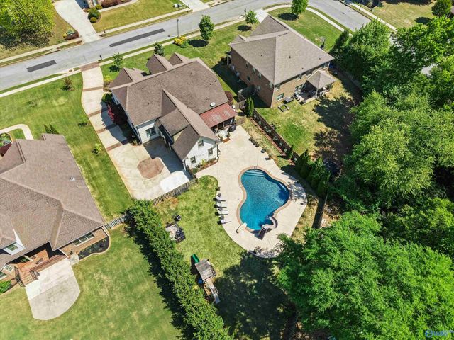 203 Coach Lamp Drive, Madison, AL 35758