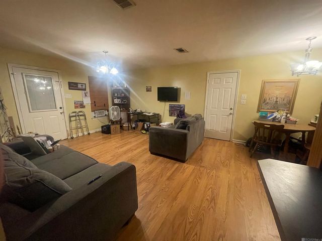 30700 Country Club Ln, Denham Springs, LA 70726