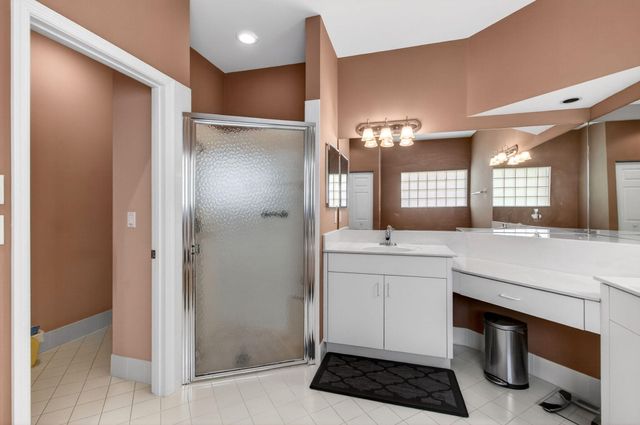 6453 Emerald Breeze Way, Boynton Beach, FL 33437