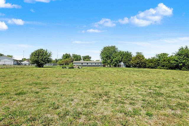 14827 SW 157th Terrace, Rose Hill, KS 67133
