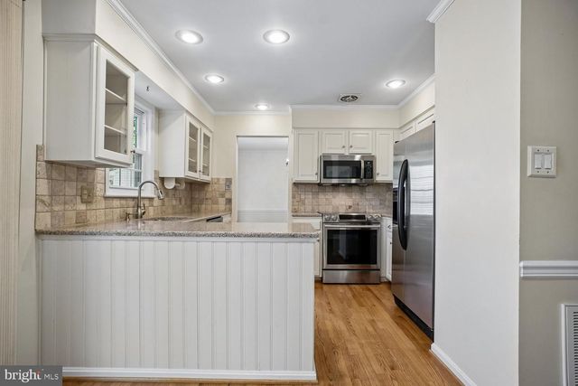 5303 DUNLEIGH CT, Burke, VA 22015