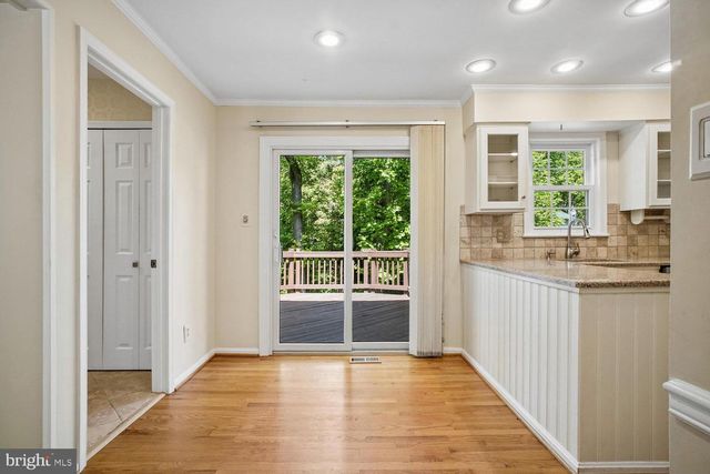 5303 DUNLEIGH CT, Burke, VA 22015