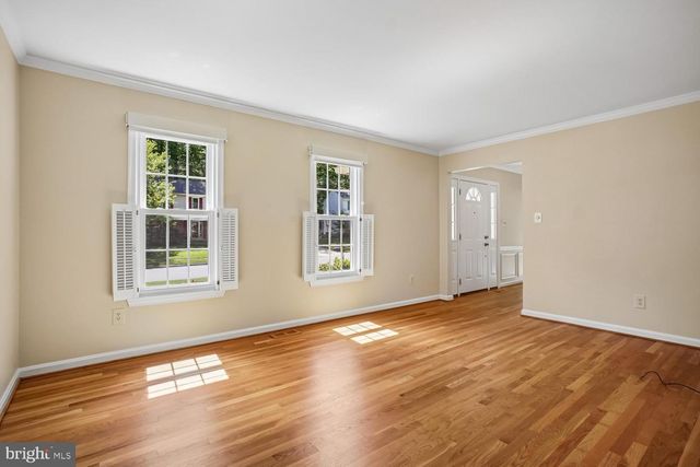 5303 DUNLEIGH CT, Burke, VA 22015