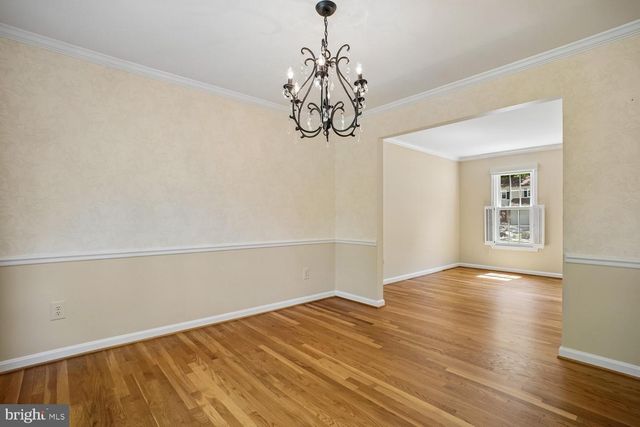 5303 DUNLEIGH CT, Burke, VA 22015
