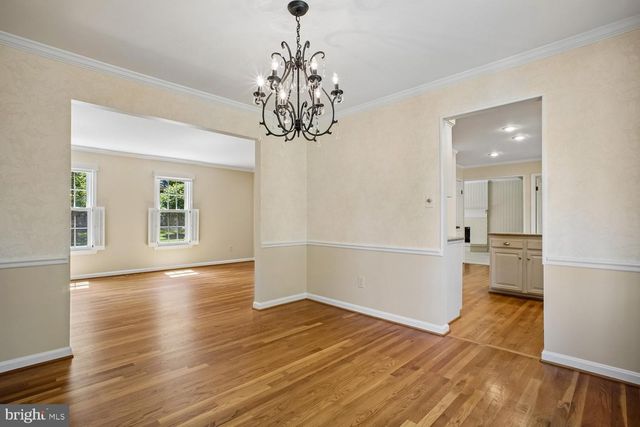 5303 DUNLEIGH CT, Burke, VA 22015