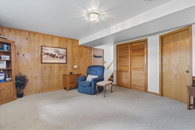 851 Glenview Avenue, Mundelein, IL 60060