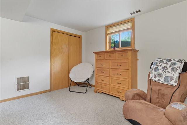 851 Glenview Avenue, Mundelein, IL 60060