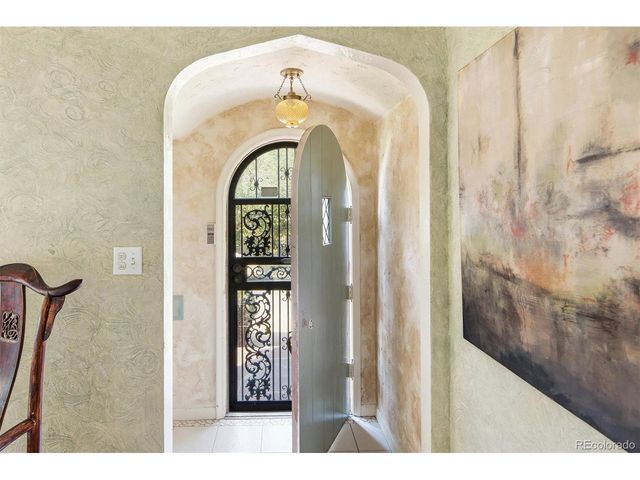 1801 East St, Golden, CO 80401