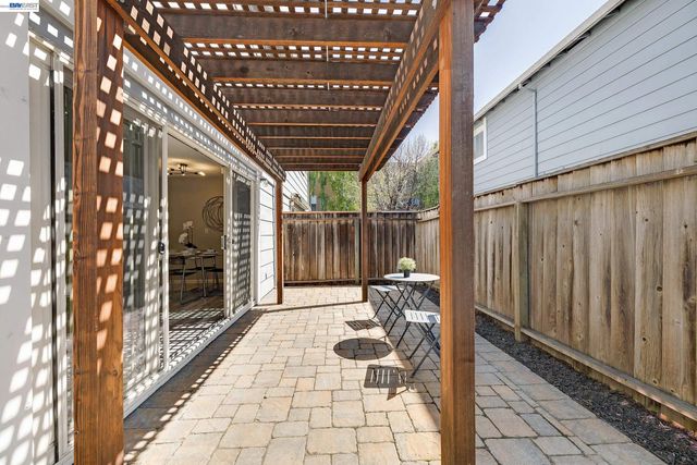 752 Woodgate Ct, San Leandro, CA 94579