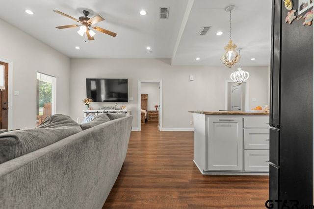 119 Crawford Street, Gilmer, TX 75644