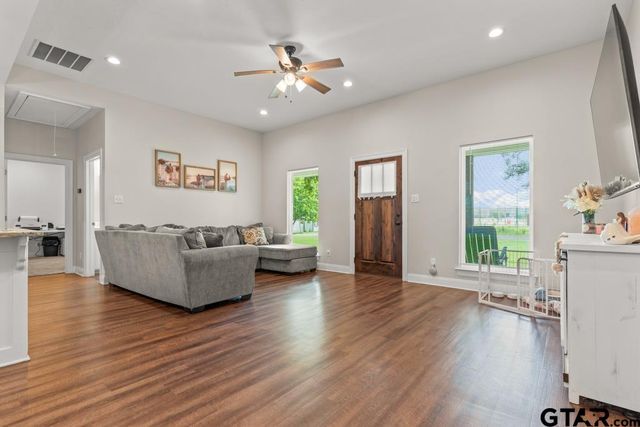 119 Crawford Street, Gilmer, TX 75644